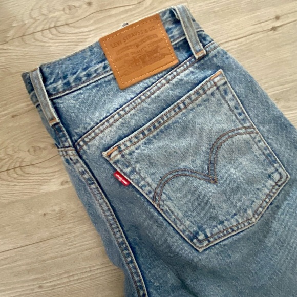LEVIS wedgie jeans light wash - Picture 4 of 5